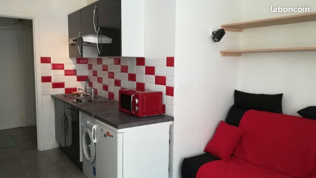 Studio 1 pièce 19 m²