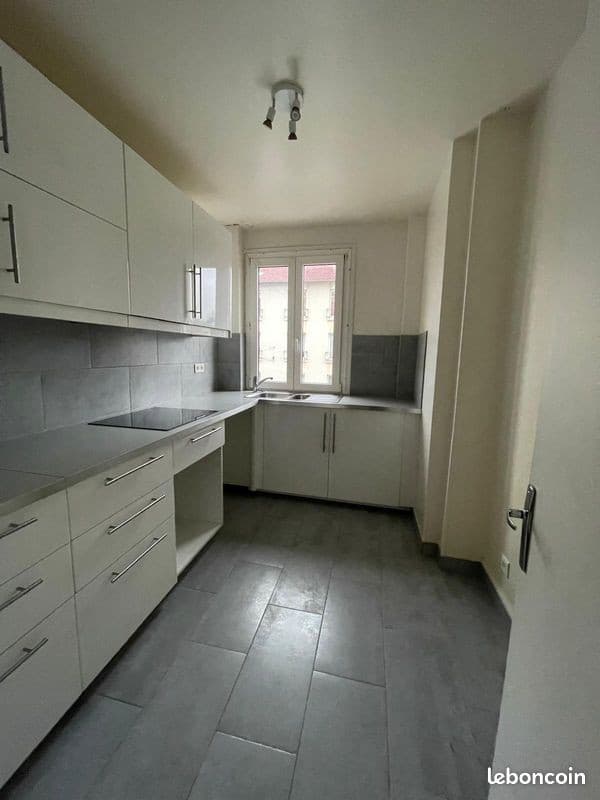 Appartement 3 pièces 63 m² Etage 2/4