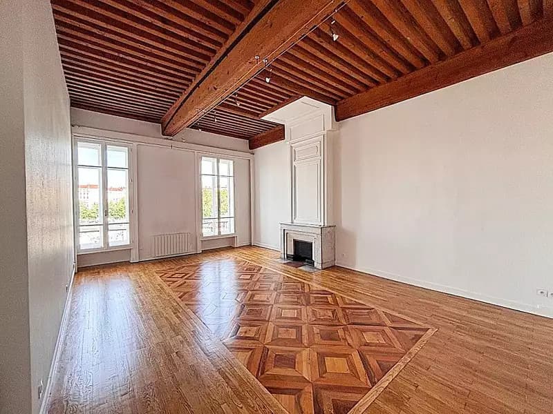Location appartement 3 pièces 77 m² Lyon 1er - Superimmo