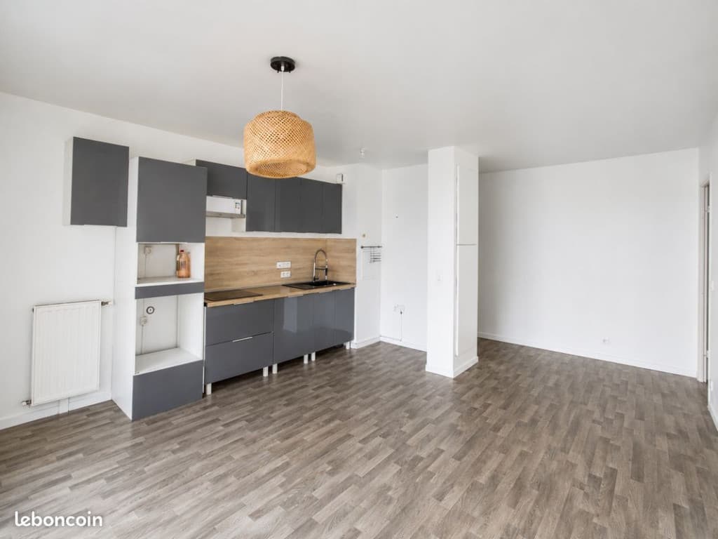 T3 lumineux de 57 m² avec balcon et parking – Sartrouville