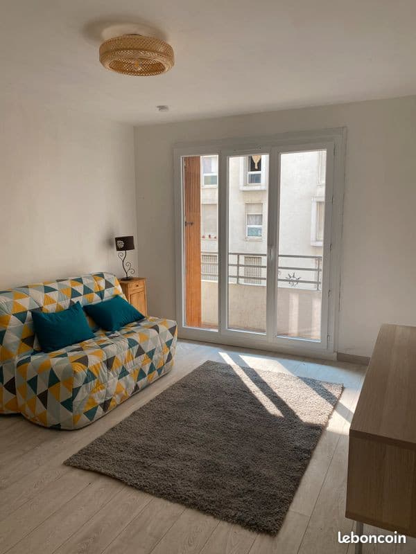 Studio 13003
