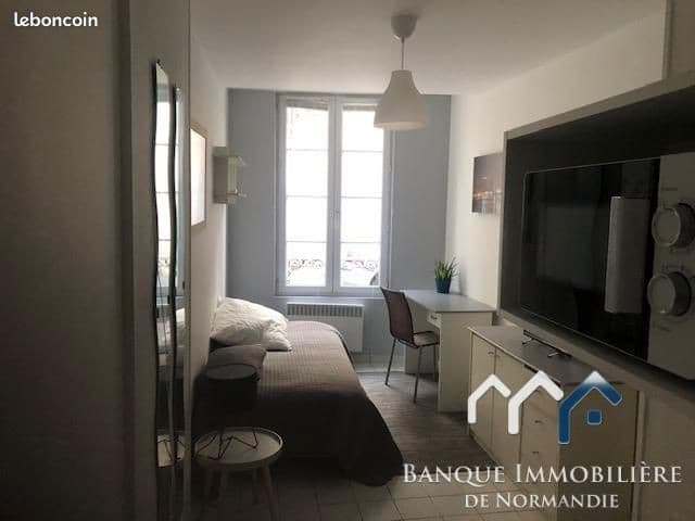 Studio 1 pièce 17 m²