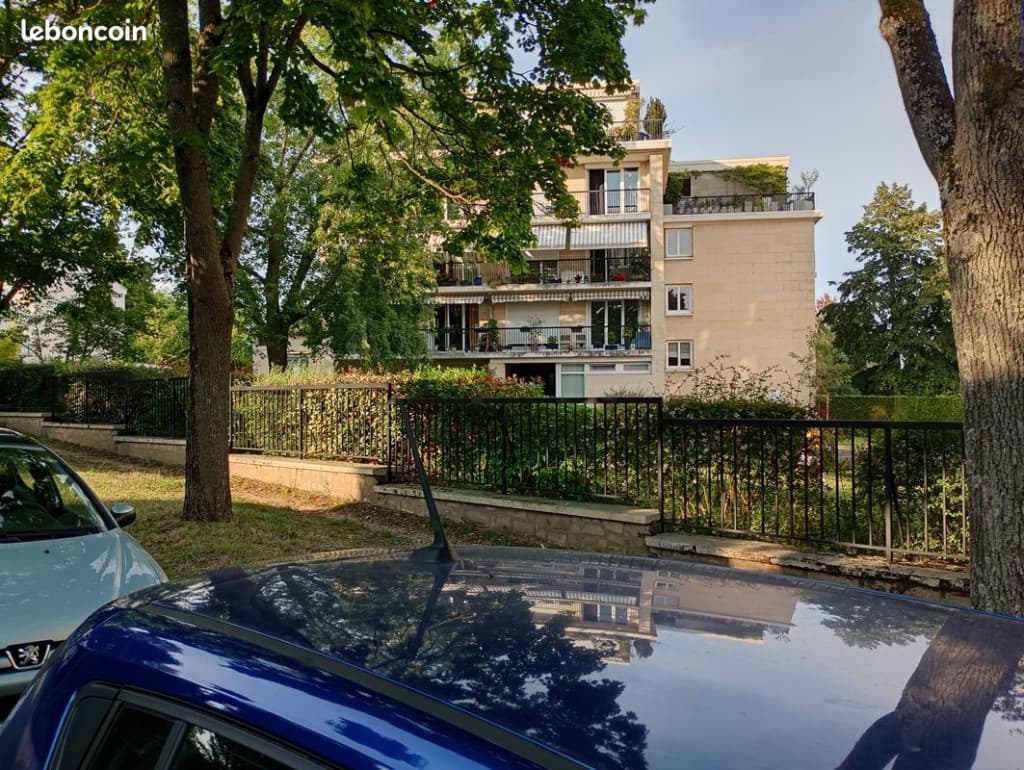 A louer 1 pièce meublée à Maisons-Laffitte 550 /mois Tout inclus