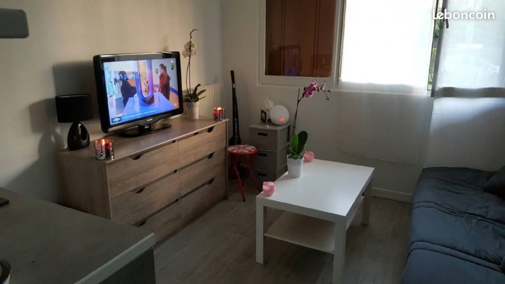 Studio meublé rénové – Résidence de standing – Maisons-Laffitte