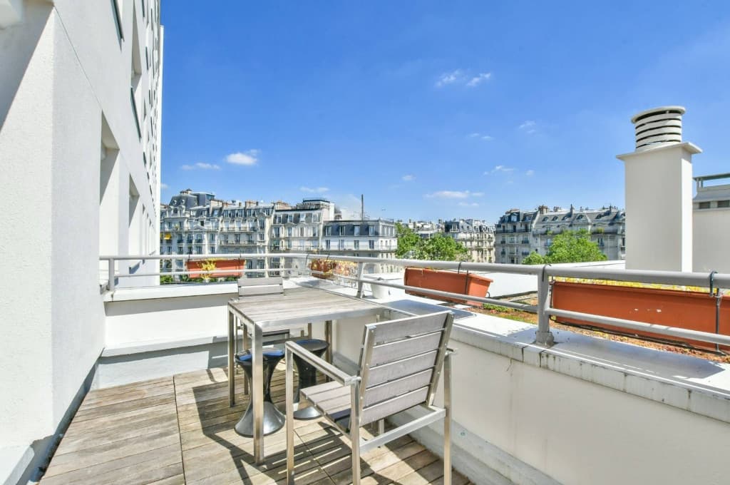 Loue appartement 3 pèces 56m² avec beau balcon Paris 15ème
