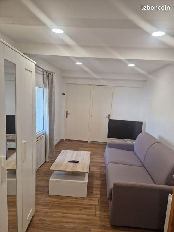 Studio 22M2 à Drancy