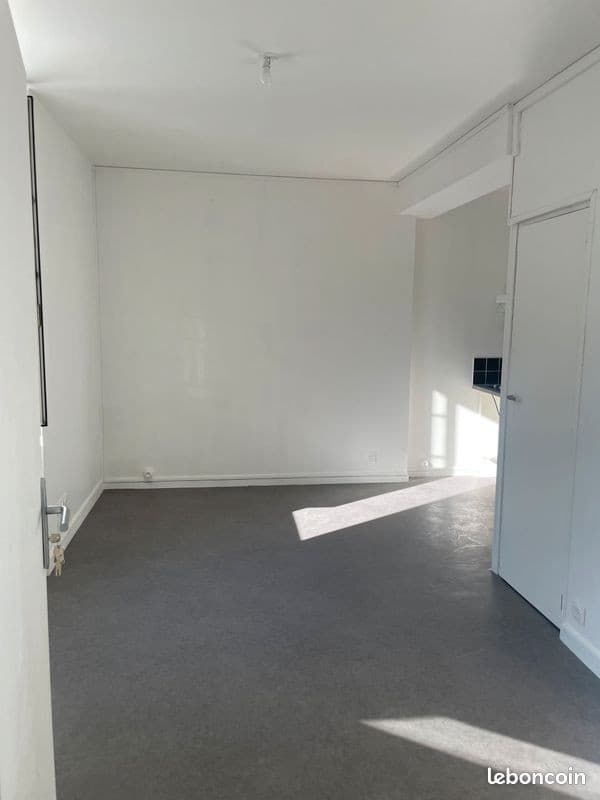 Loue studio centre ville nevers