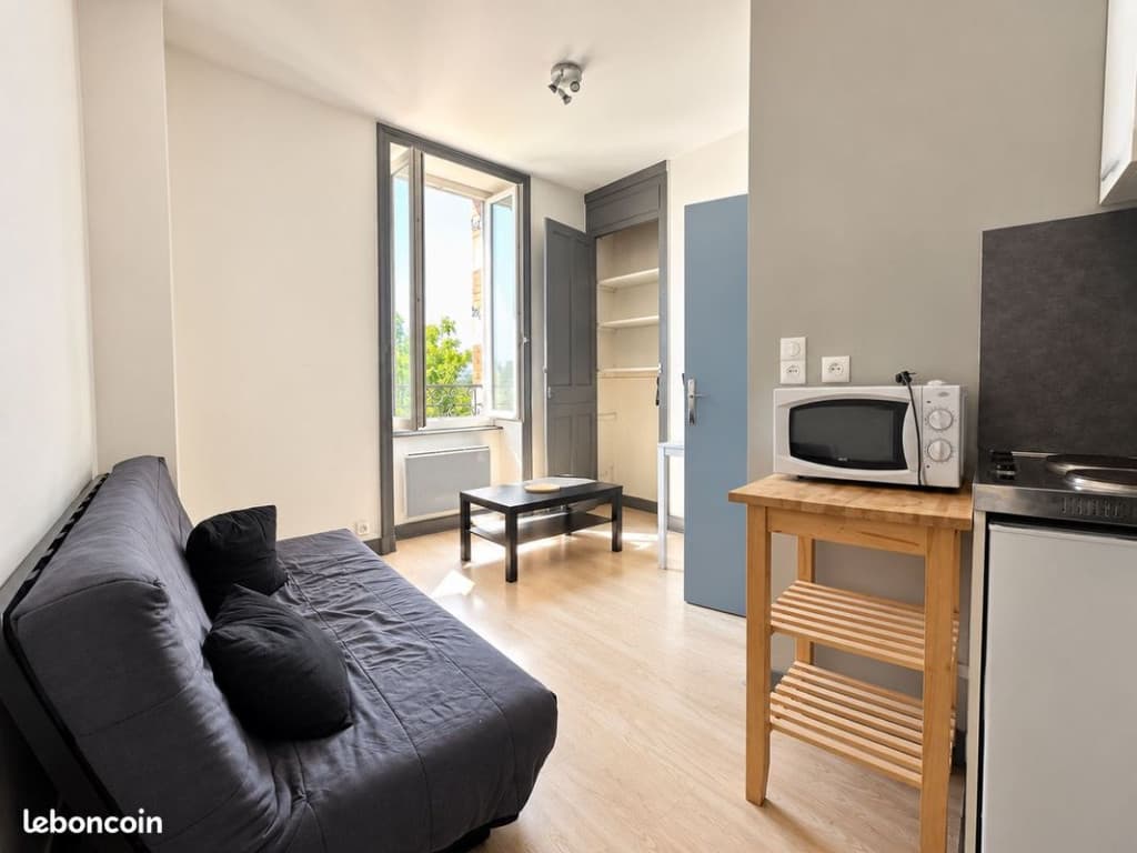 Studio 1 pièce 18 m²