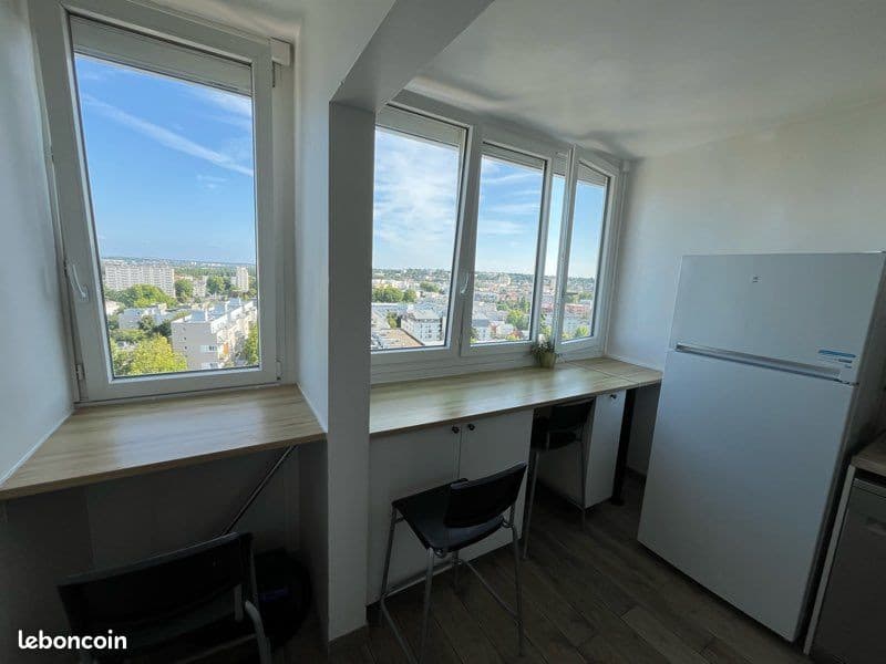 T4 MEUBLÉ LUMINEUSE – 4 CHAMBRES – ORLY – PROCHE RER C – 74 m²