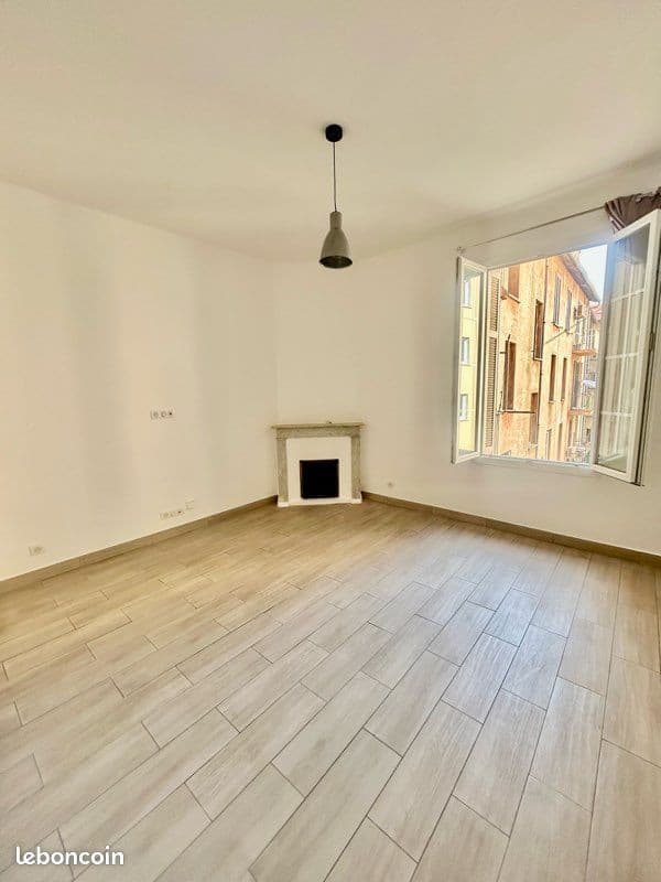 Bastia Centre Ville agréable appartement T3