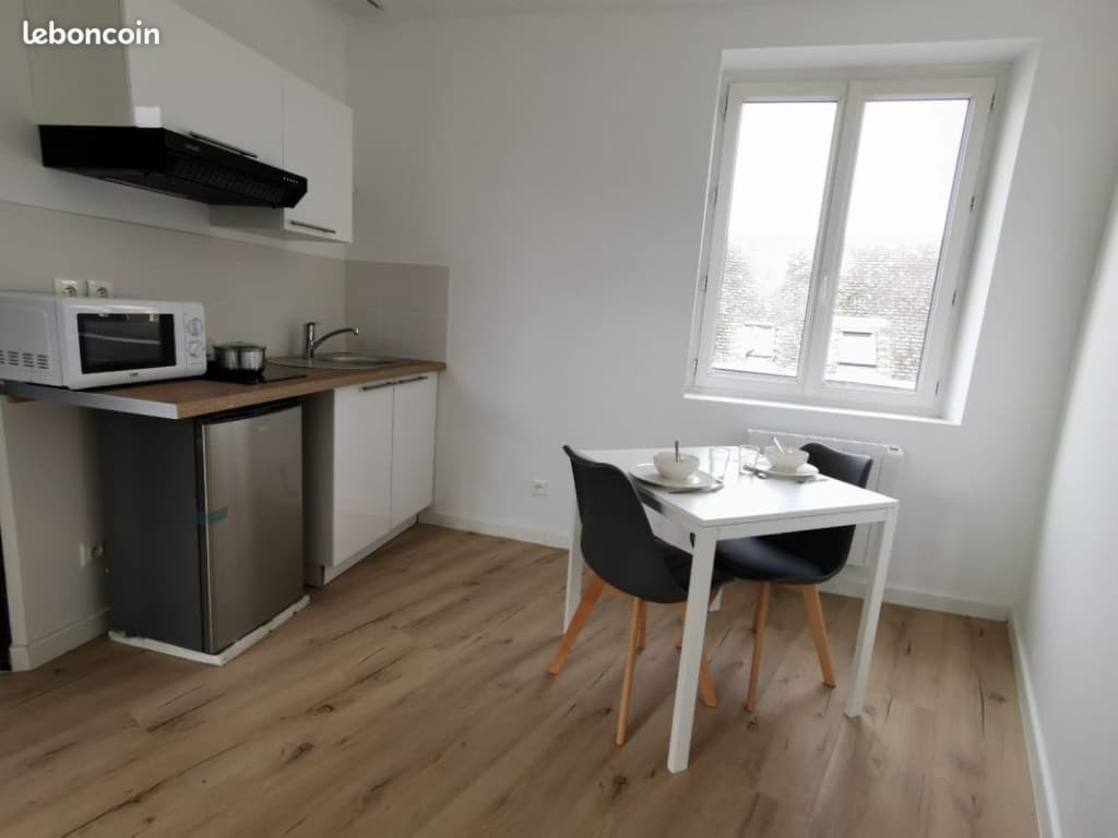 Studio 1 pièce 18 m²