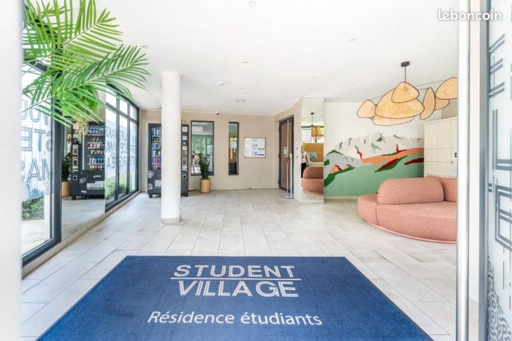 Chambre 1 pièce 33 m²
