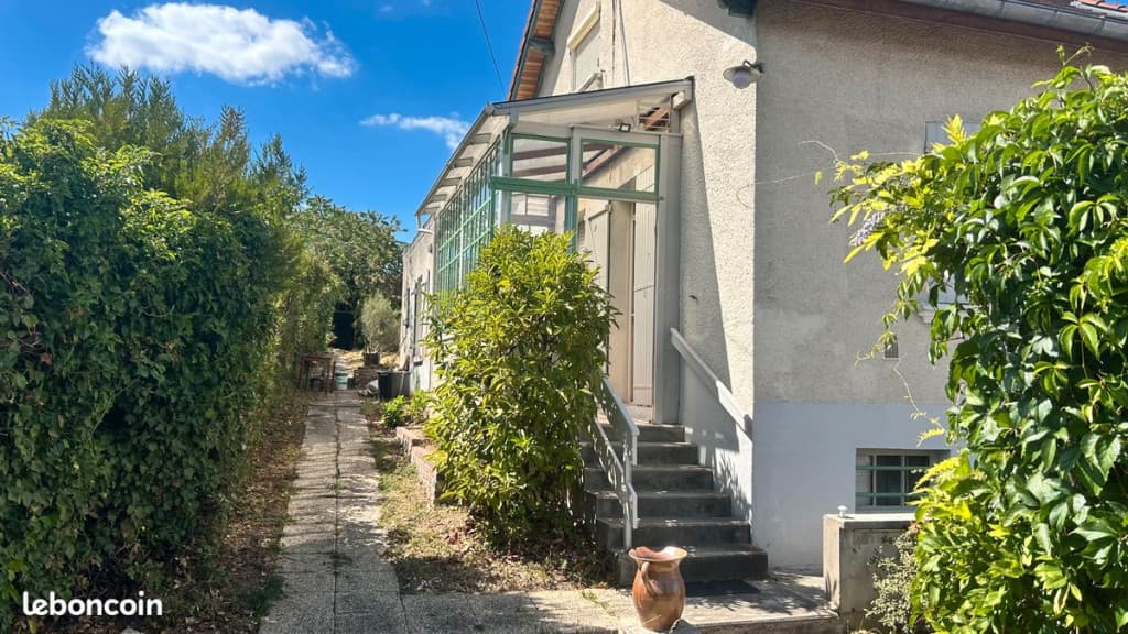 Maison T5 (~100 m²) avec jardin – AUXERRE