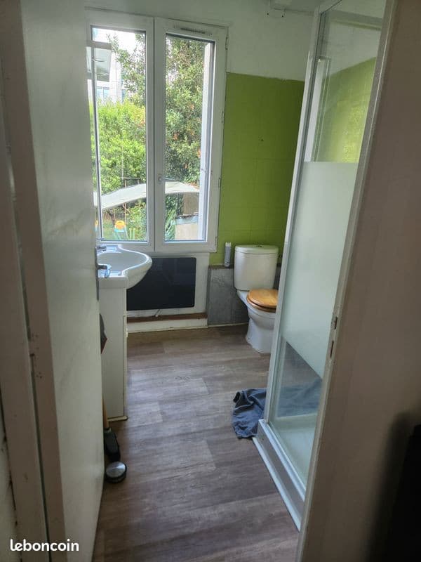 URGENT – Visite uniquement ce jeudi 30/07 11h-14h - Studio idéal pour étudiant - quartier gare - 15m2