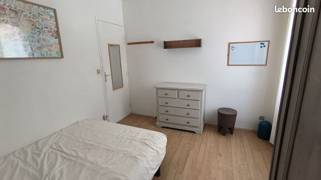 Chambre 12m2 meublée