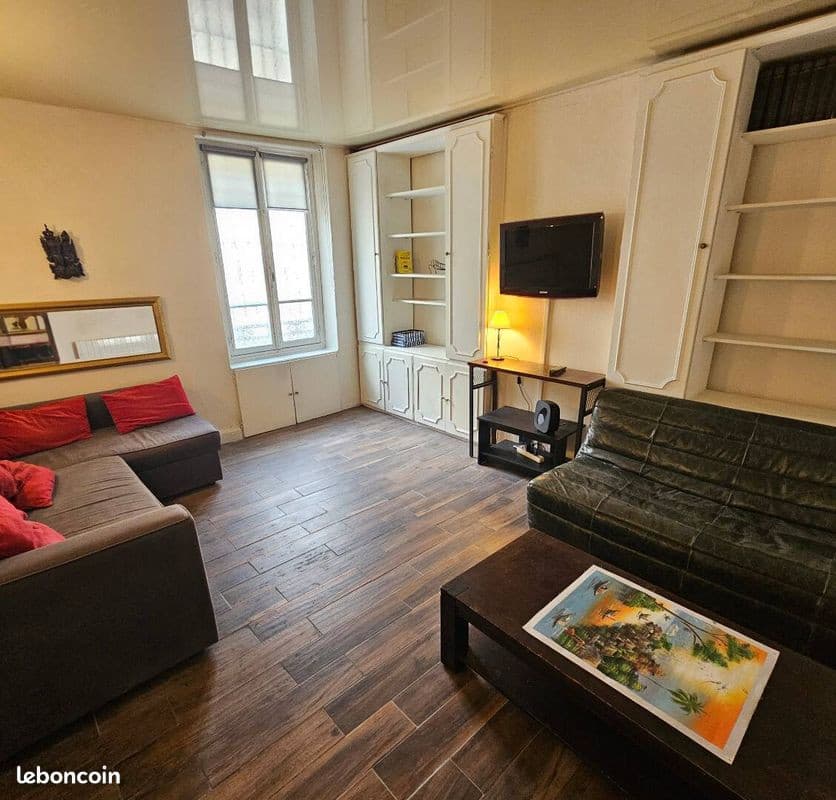 Appartement meublé type F1 de 50 m² à Paris 20