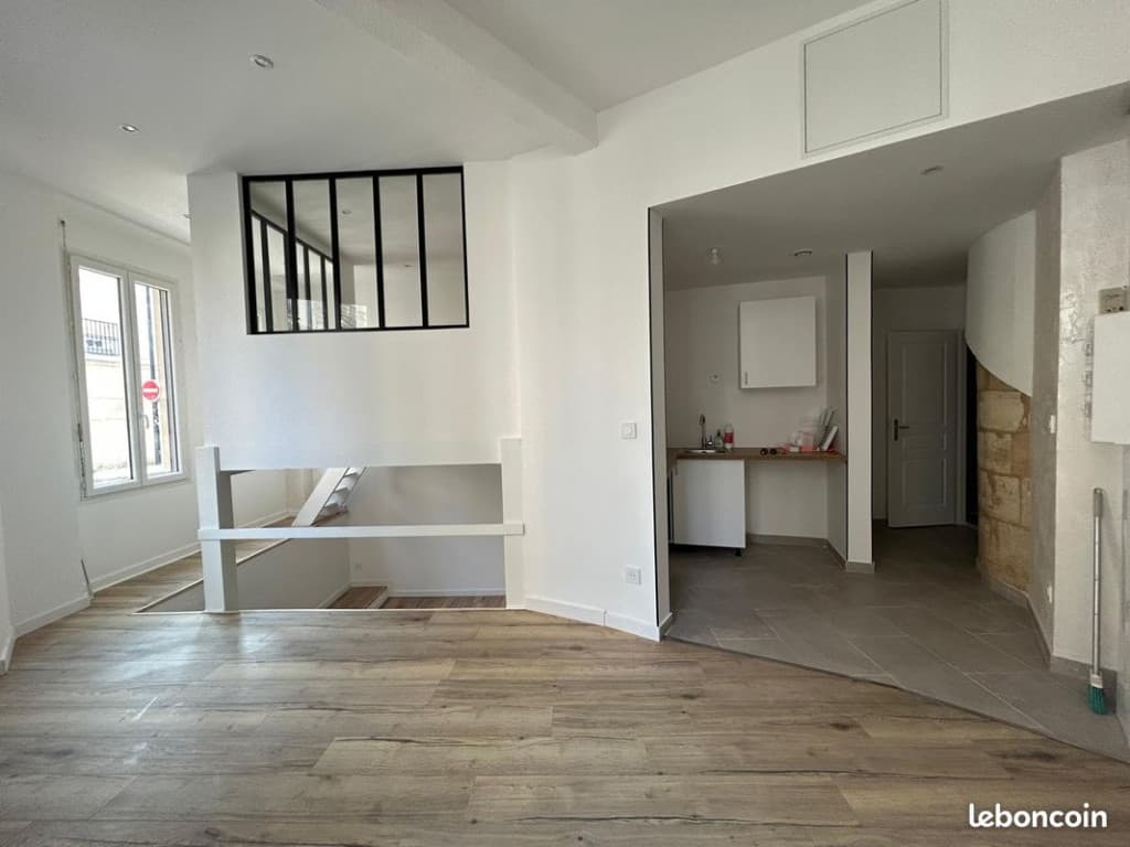 Location non meublée - appartement T1bis - entièrement rénové - jardin public