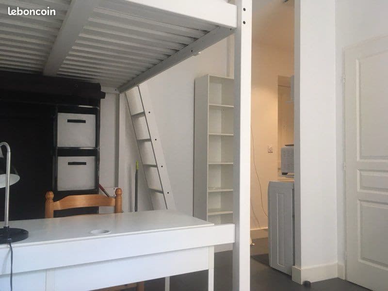 Location studio meublé Lyon 1er / 18 m / 495