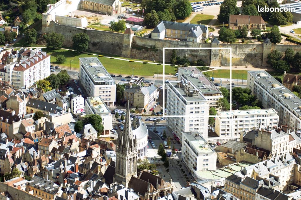 A louer dès à présent - Studio 17m2 - A Caen - Hyper-centre - Quartier historique