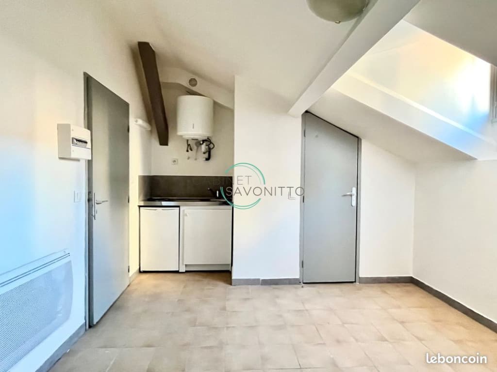 Studio 1 pièce 15 m²