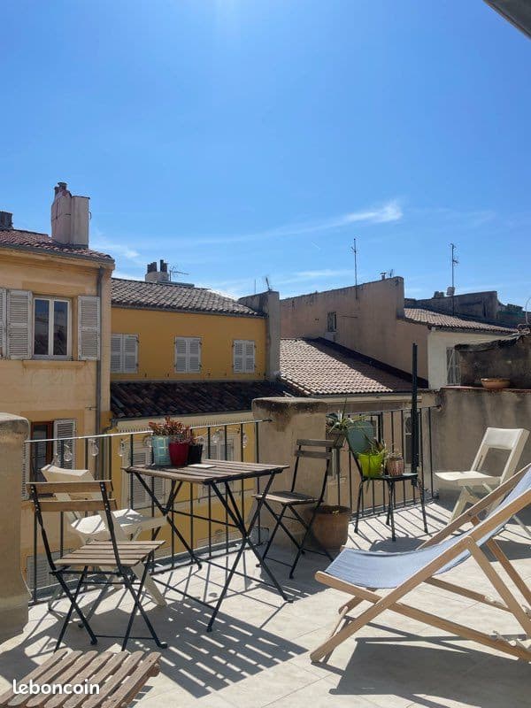 Sous-loc 11-26 avril - centre-ville et grande terrasse