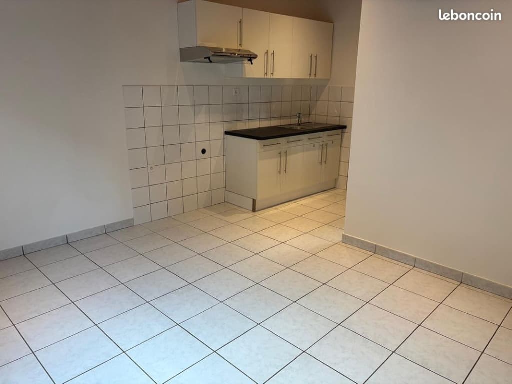Loue appartement F2 à Longwy bas