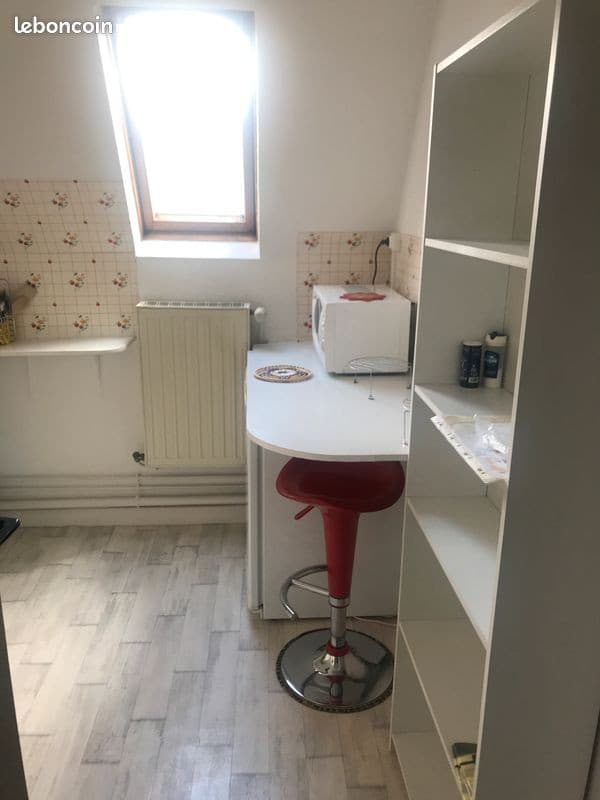 Petit appartement meublé pour étudiant(te)
