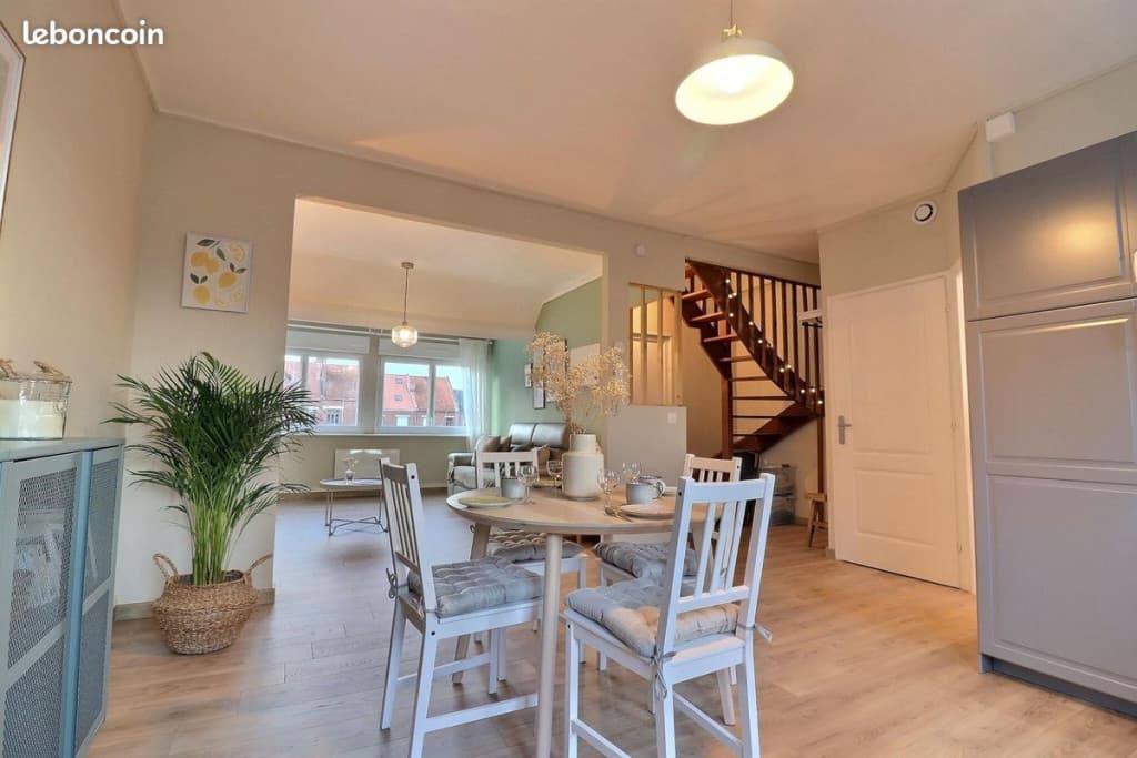 A louer - duplex meuble - hyper centre cambrai
