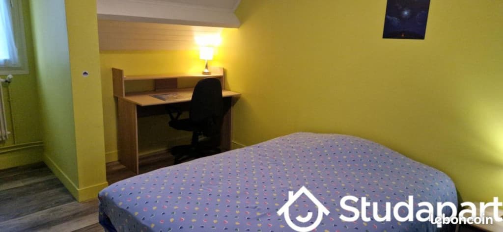 Chambre 1 pièce 12 m²