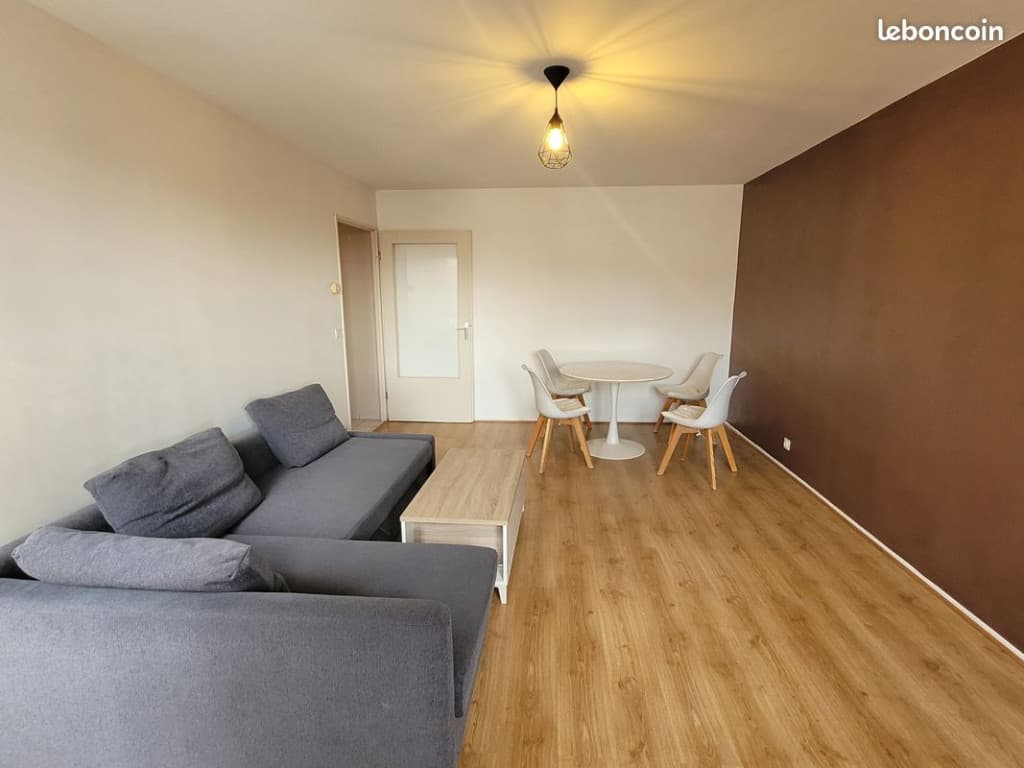Beau F2 meublé 45 m² avec balcon, parking – Quartier calme