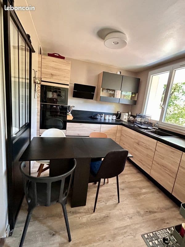 Appartement 3 chambres, 79,9 m2, cuisine équipée