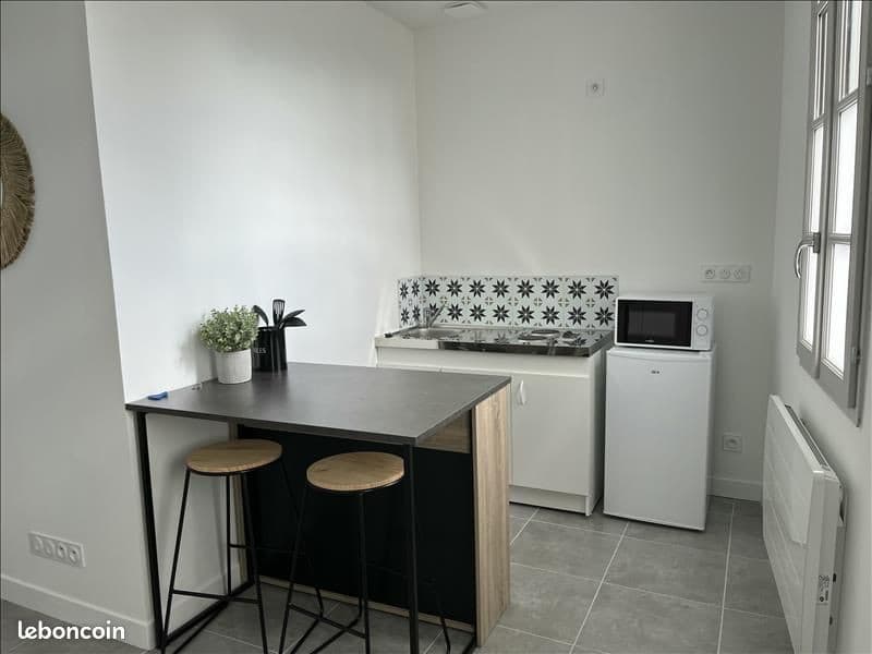 Studio 1 pièce 19 m²