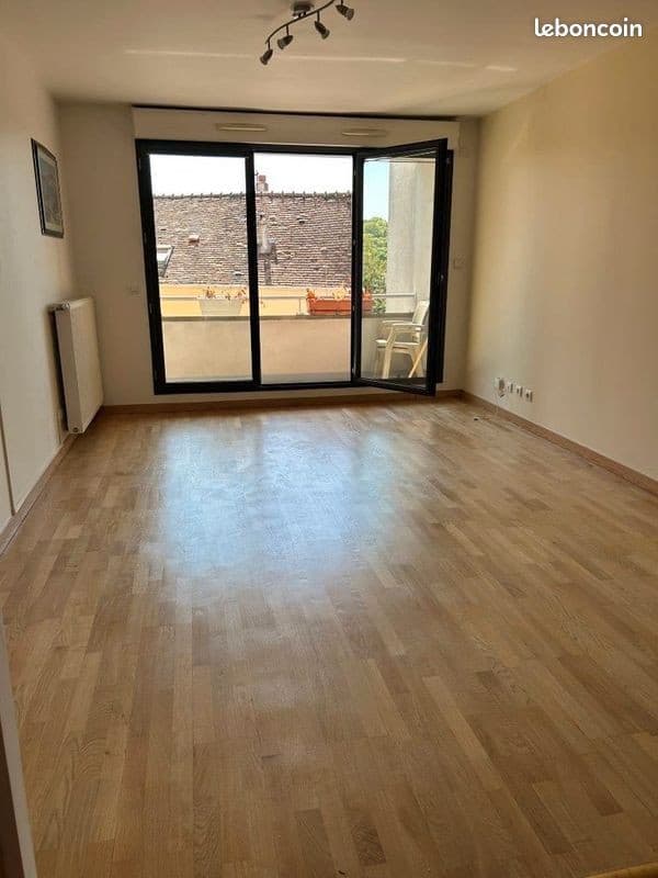 Appartement F3 AVEC BALCON - CENTRE VILLE DE MELUN