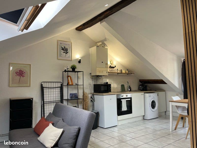 Studio meublé 19 m² – Centre-ville de Montbéliard
