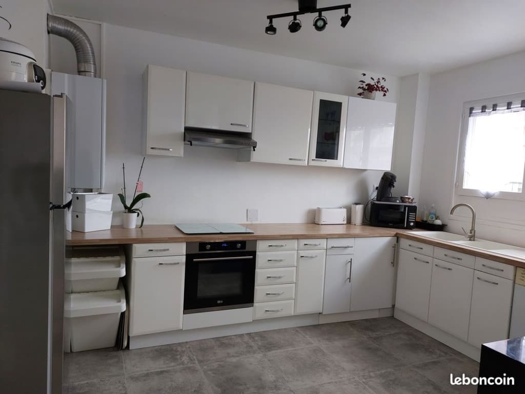 Location meublée - 850 Maurepas