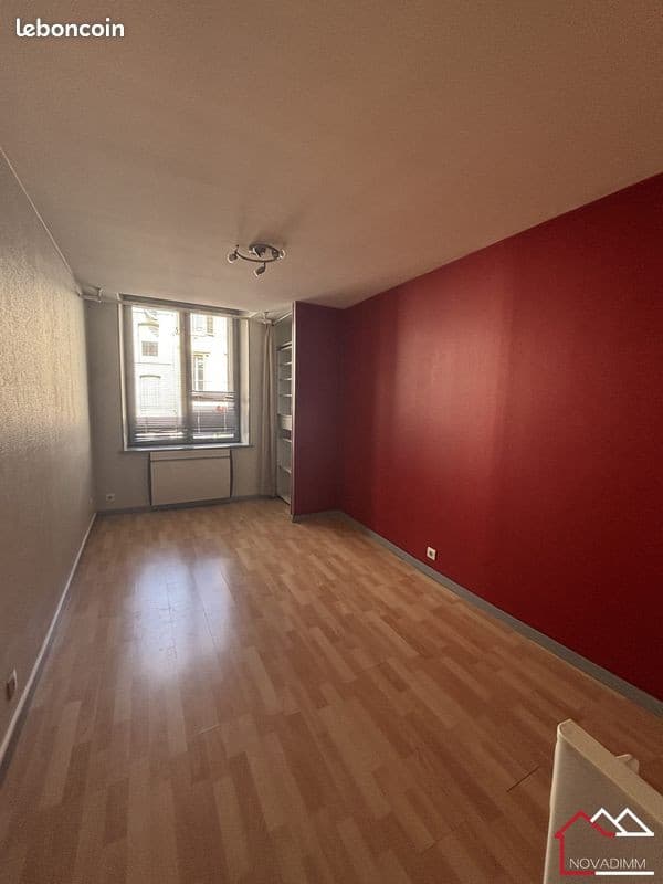 Studio 1 pièce 18 m²