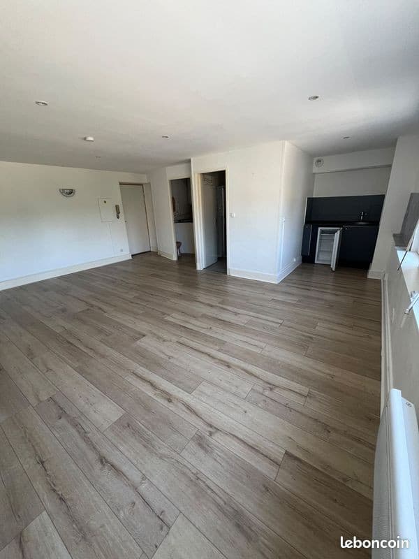 Studio 1 pièce 37 m²