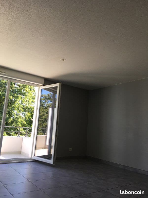 Appartement récent de 2 pièces