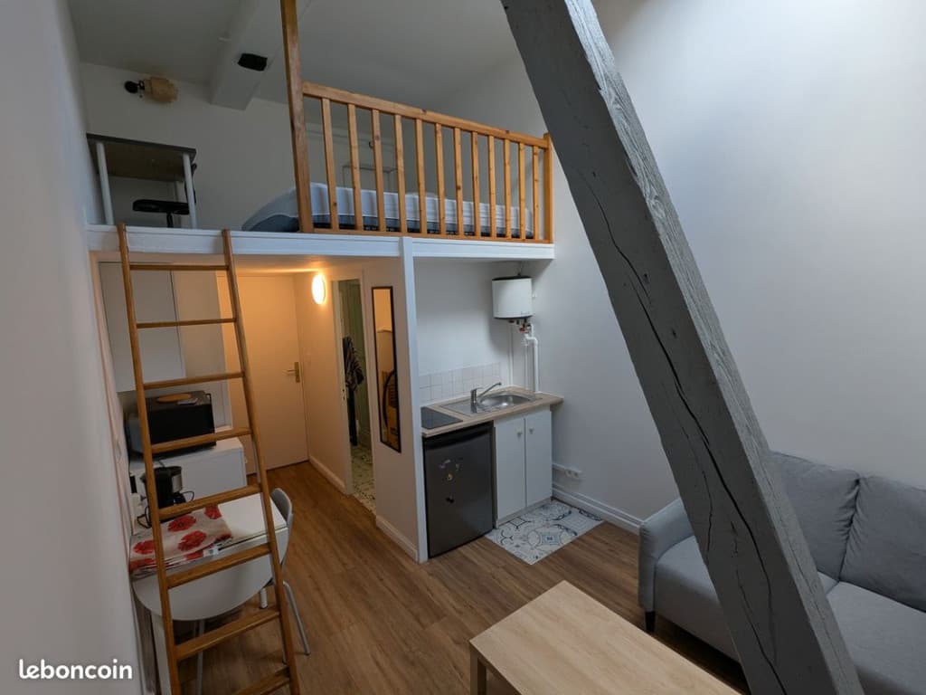 Studio duplex meublé 22 m²