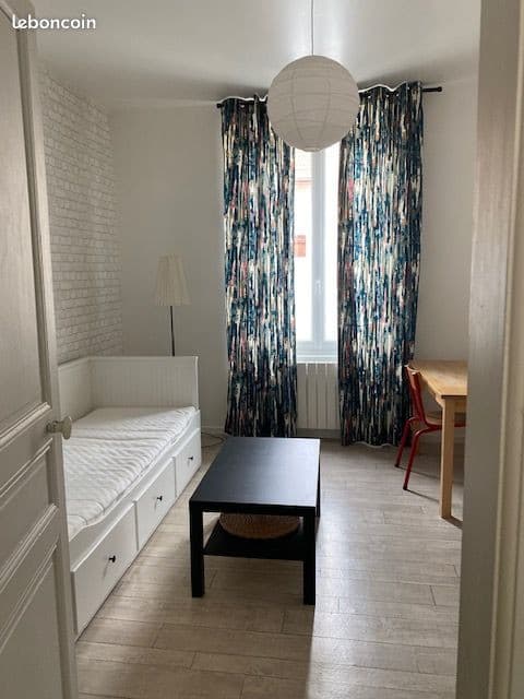 Appartement a louer secteur courlancy