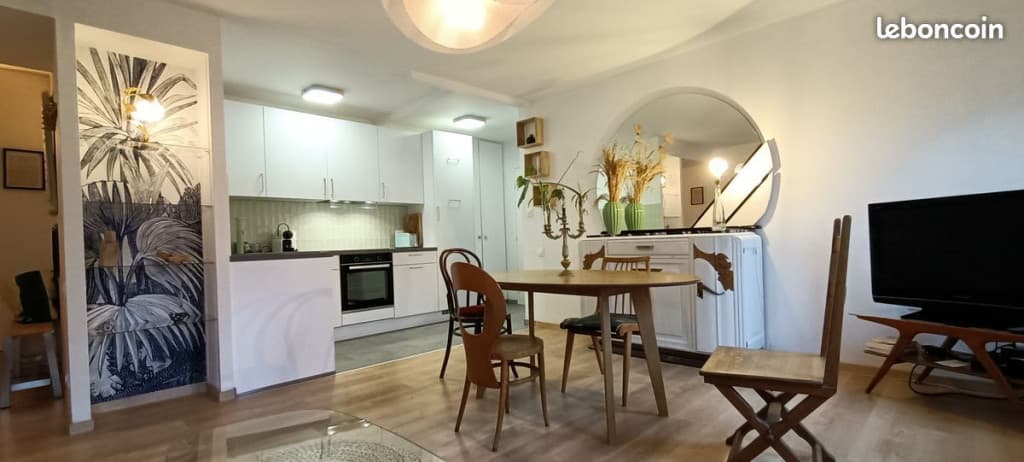 Particulier loue beau meublé F2 avec garage à Metz centre