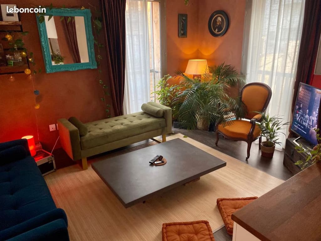 Appartement tout inclu de 50 m² avec parking sous terrain, logia de 5m2, metro ligne 7 à 3 min et ligne 12 à 8 minutes