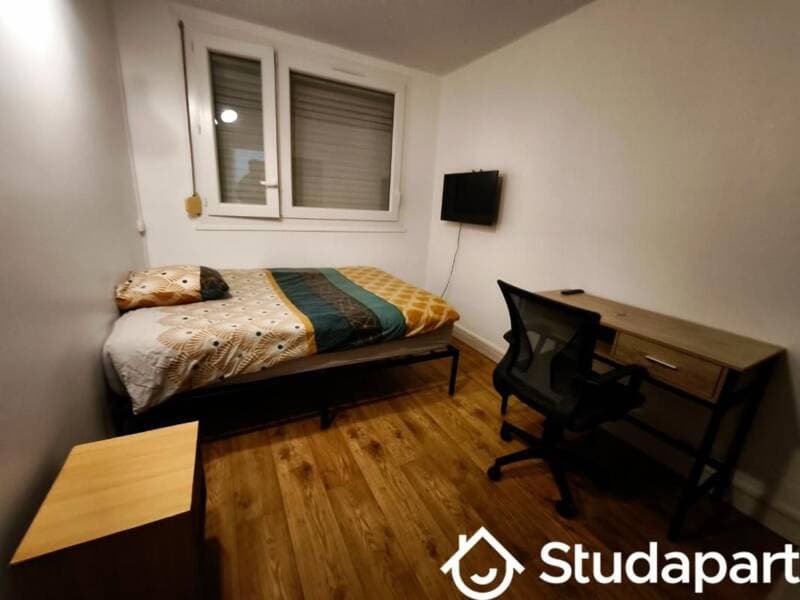 Chambre 1 pièce 15 m²