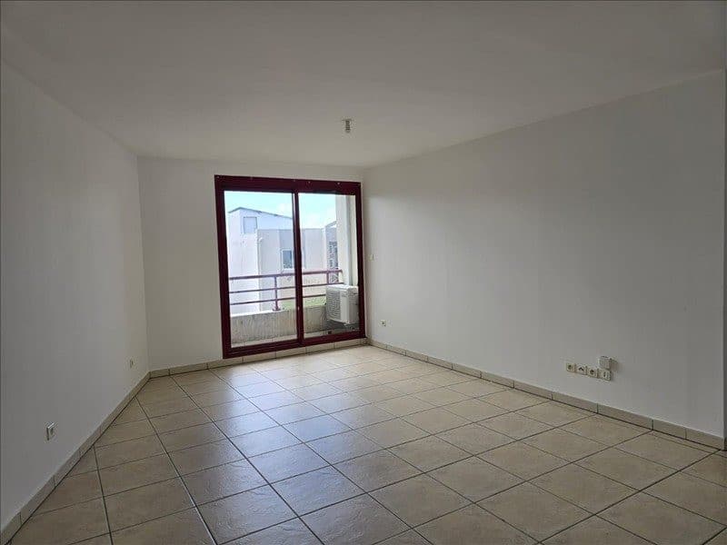 Appartement - 3ème étage - 56 m2 - 3 pièces - Non meublé