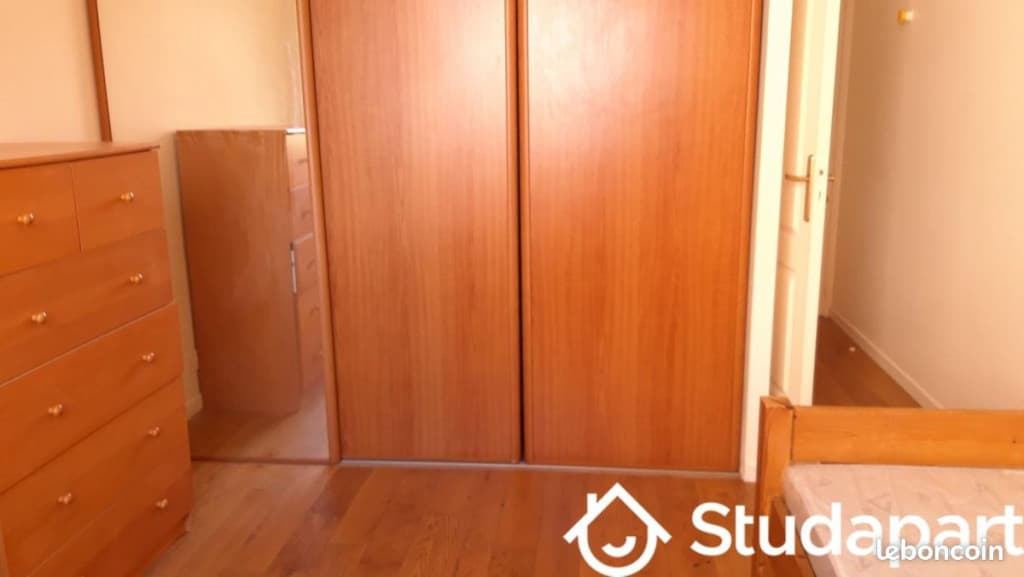 Chambre 1 pièce 18 m²
