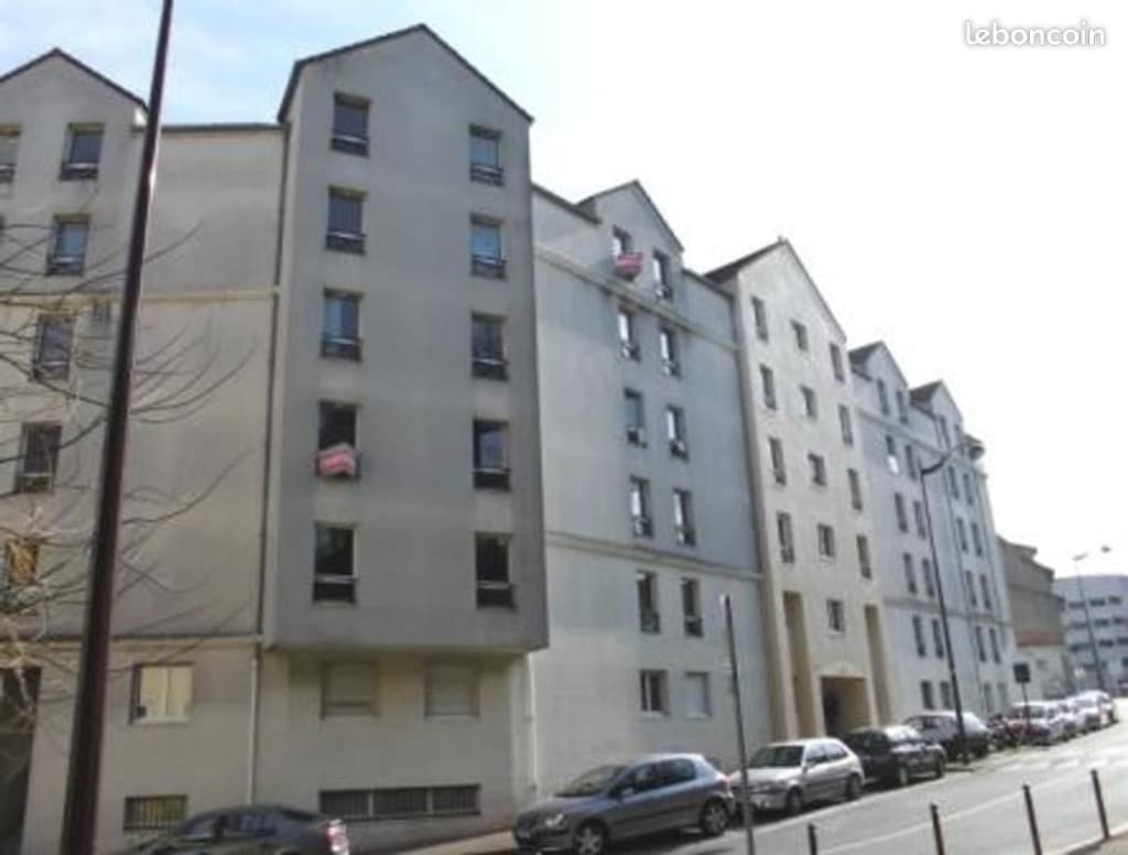 Studio 1 pièce 18 m²