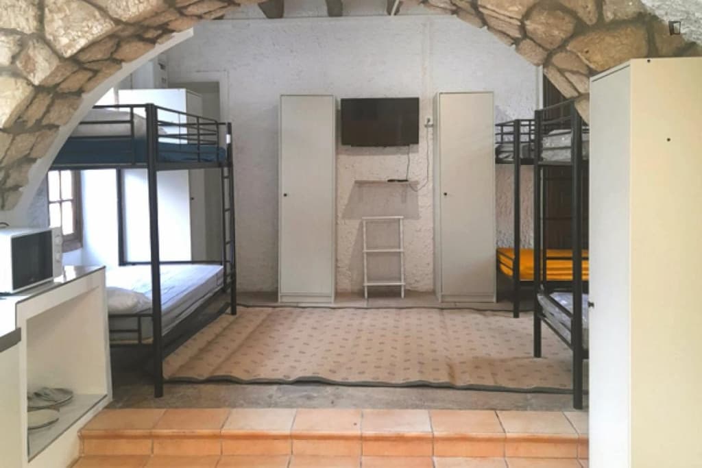 Location chambre de service meublée