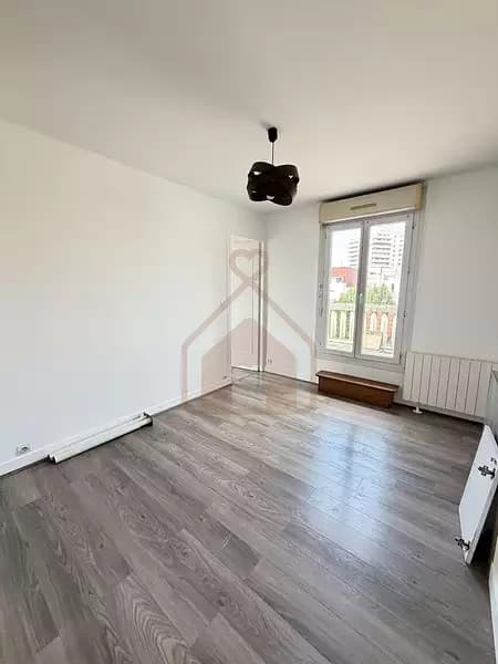 Location appartement 2 pièces 30,53 m² Le Kremlin-Bicêtre (94270) - Superimmo