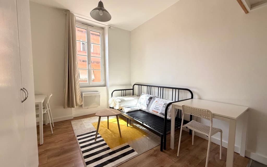 Location appartement, 16.7 m² T-1 à Toulouse, 533 € | Orpi