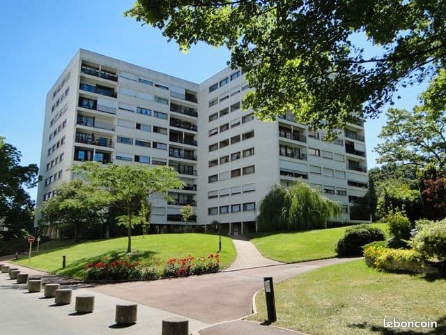 Studio centre ville et proche forêt